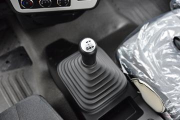 �����½� ���KRȼ�� 220���� 4X2 6.75��CNG��դʽ�ػ���(��ʿ��8��)(DFV5182CCYGP6N)ͼƬ