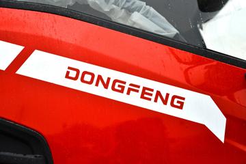 �����½� ����D1L 200���� 4X2 4����ж��(��ʿ��10��)ͼƬ