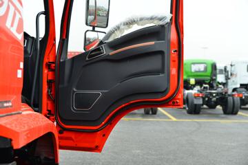 �����½� ����D1L 200���� 4X2 4����ж��(��ʿ��10��)ͼƬ