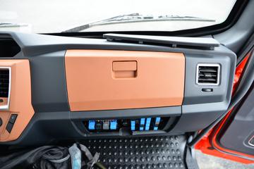 �����½� ����D1L 200���� 4X2 4����ж��(��ʿ��10��)ͼƬ