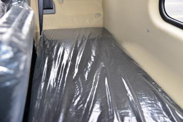 �����½� ����D1L 200���� 4X2 4����ж��(��ʿ��10��)ͼƬ