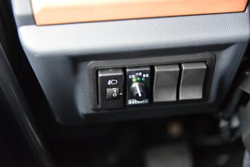 �����½� ����D1L 200���� 4X2 4����ж��(��ʿ��10��)ͼƬ