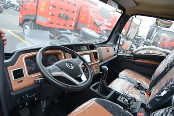 �����½� ����D1L 200���� 4X2 4����ж��(��ʿ��10��)ͼƬ