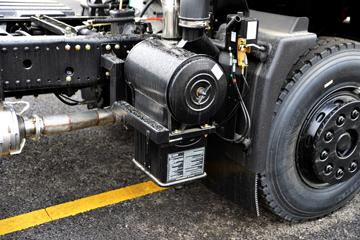 �����½� ����D1L 200���� 4X2 4����ж��(��ʿ��10��)ͼƬ