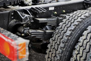 �����½� ����D1L 200���� 4X2 4����ж��(��ʿ��10��)ͼƬ