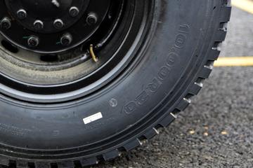 �����½� ����D1L 200���� 4X2 4����ж��(��ʿ��10��)ͼƬ