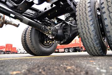 �����½� ����D1L 200���� 4X2 4����ж��(��ʿ��10��)ͼƬ