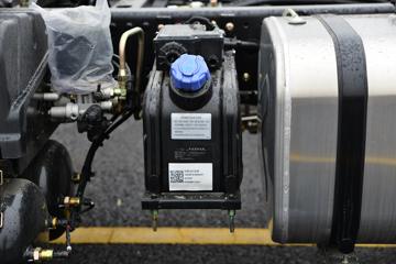 �����½� ����D1L 200���� 4X2 4����ж��(��ʿ��10��)ͼƬ