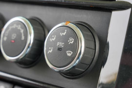 满天星(原H5)&nbsp;电动载货车内饰图片