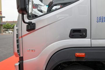 ���� ŷ������ 270���� 4X2 6.8�ײ�դʽ�ػ���(����)(BJ5181CCYY6AKL-01)ͼƬ