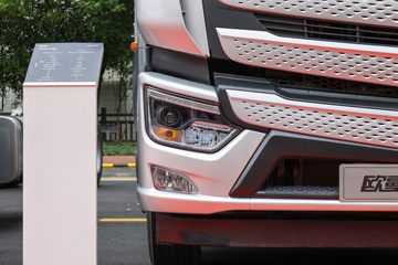 ���� ŷ������ 270���� 4X2 6.8�ײ�դʽ�ػ���(����)(BJ5181CCYY6AKL-01)ͼƬ