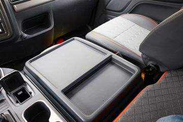 ���� ŷ������ 270���� 4X2 6.8�ײ�դʽ�ػ���(����)(BJ5181CCYY6AKL-01)ͼƬ