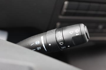 ���� ŷ������ 240���� 4X2 9.8����ʽ�ػ���(���غ���)(BJ5181XXYY6ANL-02)ͼƬ