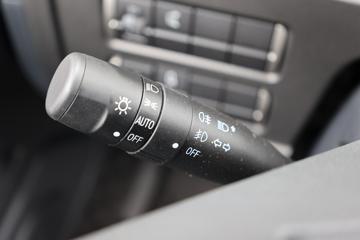 ���� ŷ������ 240���� 4X2 9.8����ʽ�ػ���(���غ���)(BJ5181XXYY6ANL-02)ͼƬ