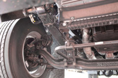 福田 欧曼行星 240马力 4X2 9.8米厢式载货车(青特后桥)(BJ5181XXYY6ANL-02)