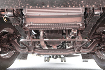 ���� ŷ������ 240���� 4X2 9.8����ʽ�ػ���(���غ���)(BJ5181XXYY6ANL-02)ͼƬ