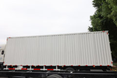 福田 欧曼行星 240马力 4X2 9.8米厢式载货车(青特后桥)(BJ5181XXYY6ANL-02)
