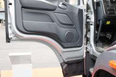 福田 欧曼行星 270马力 4X2 7.8米厢式载货车(BJ5181XXYY6ANL-01)