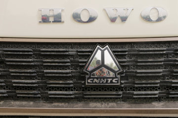 йHOWO ͳ˧ 140 3.85ŰʽῨ(ZZ5047XXYF3315F144)ͼƬ