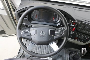�й�����HOWO ͳ˧ 140���� 3.85���Ű���ʽ�ῨͼƬ