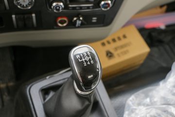 �й�����HOWO ͳ˧ 140���� 3.85���Ű������Ῠ(��ʿ��6��)ͼƬ