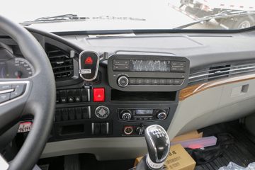 �й�����HOWO ͳ˧ 140���� 3.85���Ű������Ῠ(��ʿ��6��)ͼƬ