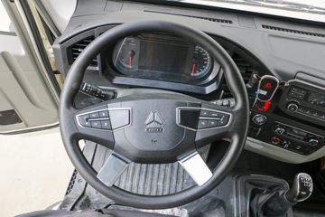 �й�����HOWO ͳ˧ 140���� 3.85���Ű������Ῠ(��ʿ��6��)ͼƬ