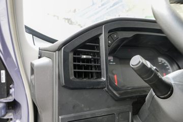 �й�����HOWO ͳ˧ 140���� 3.85���Ű������Ῠ(��ʿ��6��)ͼƬ