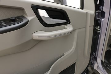 �й�����HOWO ͳ˧ 140���� 3.85���Ű������Ῠ(��ʿ��6��)ͼƬ