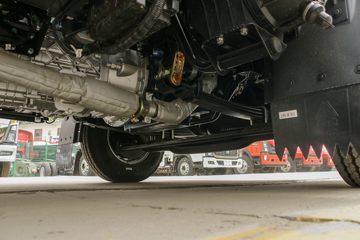 �й�����HOWO ͳ˧ 140���� 3.85���Ű������Ῠ(��ʿ��6��)ͼƬ