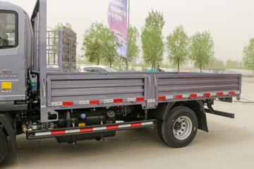 �й�����HOWO ͳ˧ 140���� 3.85���Ű������Ῠ(��ʿ��6��)ͼƬ