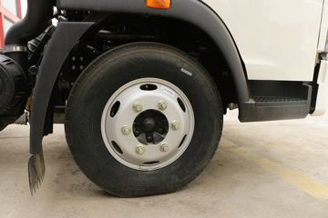 �й�����HOWO ͳ˧ 130���� 4.15��AMT�Զ������������Ῠ(����)ͼƬ
