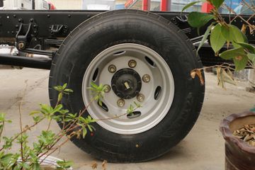 �й�����HOWO ͳ˧ 130���� 4.15��AMT�Զ������������Ῠ(����)ͼƬ