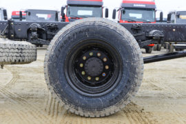 东风商用车底盘&nbsp;高空作业车底盘图片