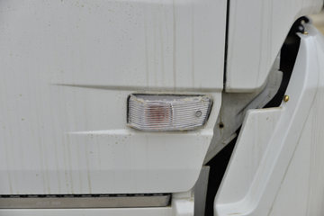 �������ó� ���VR 195���� 4X2 ѹ��ʽ������(������)(CL5161ZYS6AHQ)ͼƬ