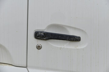 �������ó� ���VR 195���� 4X2 ѹ��ʽ������(������)(CL5161ZYS6AHQ)ͼƬ