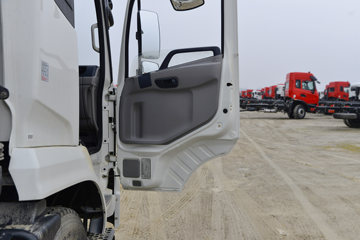 �������ó� ���VR 195���� 4X2 ѹ��ʽ������(������)(CL5161ZYS6AHQ)ͼƬ