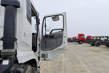 �������ó� ���VR 195���� 4X2 ѹ��ʽ������(������)(CL5161ZYS6AHQ)ͼƬ