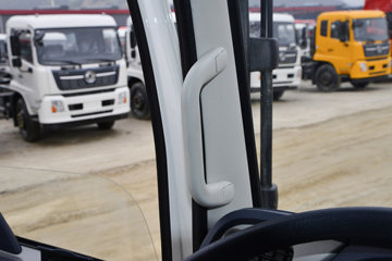 �������ó� ���VR 195���� 4X2 ѹ��ʽ������(������)(CL5161ZYS6AHQ)ͼƬ