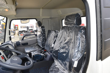 �������ó� ���VR 195���� 4X2 ѹ��ʽ������(������)(CL5161ZYS6AHQ)ͼƬ