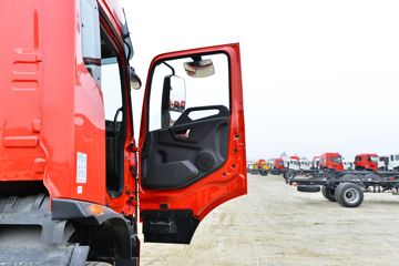 �������ó� ���KR ��ҫ�� 260���� 4X2 6.8�������ػ���(����)ͼƬ