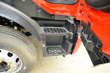 �������ó� ���KR ��ҫ�� 260���� 4X2 6.8�������ػ���(����)ͼƬ