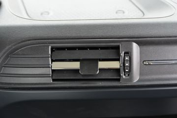 �������ó� ���KR ��ҫ�� 260���� 4X2 6.8�������ػ���(����)ͼƬ