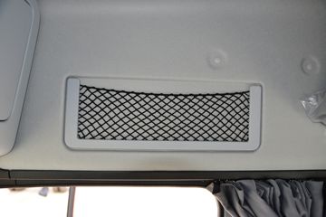 �������ó� ���KR ��ҫ�� 260���� 4X2 6.8�������ػ���(����)ͼƬ