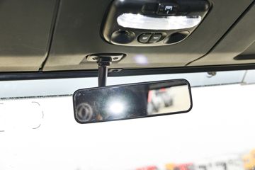 �������ó� ���KR ��ҫ�� 260���� 4X2 6.8�������ػ���(����)ͼƬ