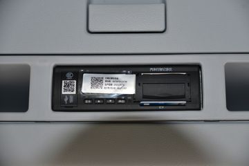 �������ó� ���KR ��ҫ�� 260���� 4X2 6.8�������ػ���(����)ͼƬ