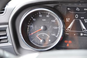 �������ó� ���KR ��ҫ�� 260���� 4X2 6.8�������ػ���(����)ͼƬ