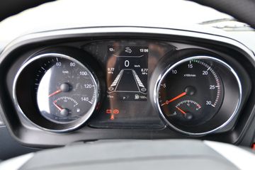 �������ó� ���KR ��ҫ�� 260���� 4X2 6.8�������ػ���(����)ͼƬ