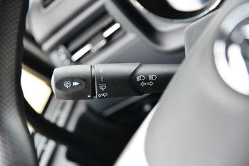 �������ó� ���KR ��ҫ�� 260���� 4X2 6.8�������ػ���(����)ͼƬ