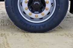 东风商用车 天锦KR 星耀版 260马力 4X2 9.8米厢式载货车(国六)